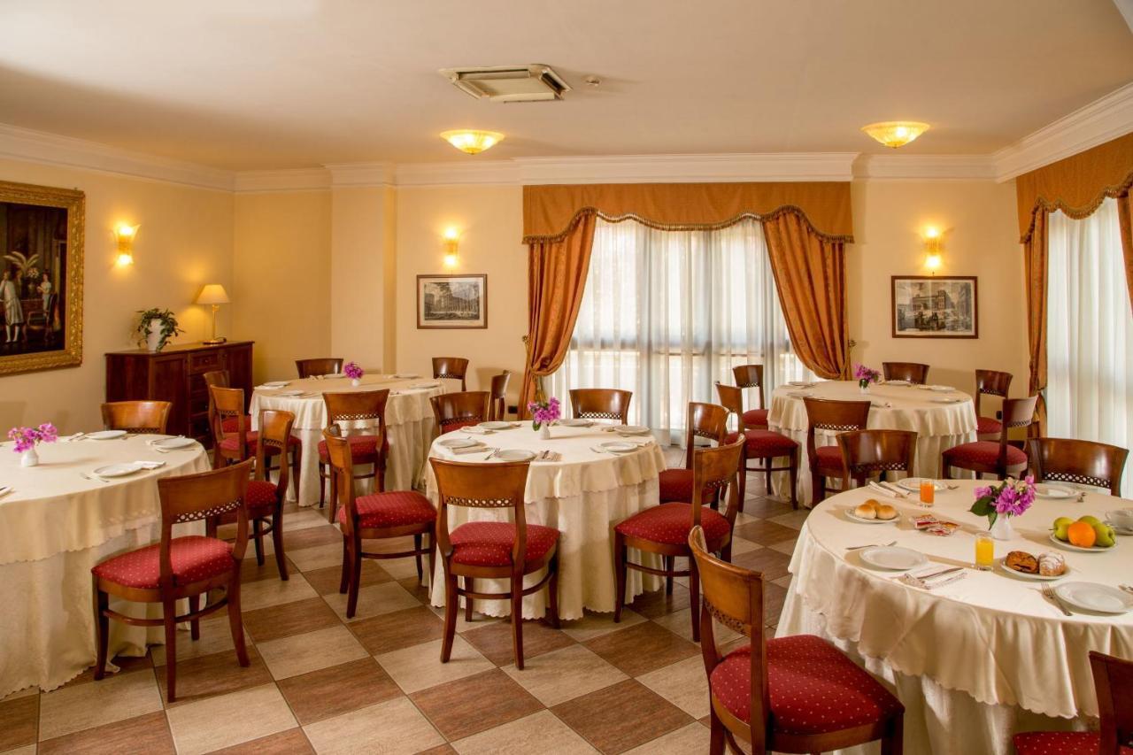 Marini Park Hotel Castel di Leva Exterior photo